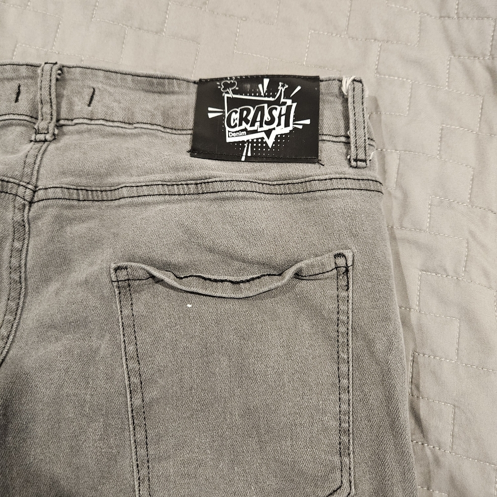 DNWR Gray Distressed Jeans with Red Accents Size 38x31 - Picture 7 of 7